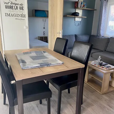 Mobil Home 2 Chambres Climatise Gastes Exterior photo